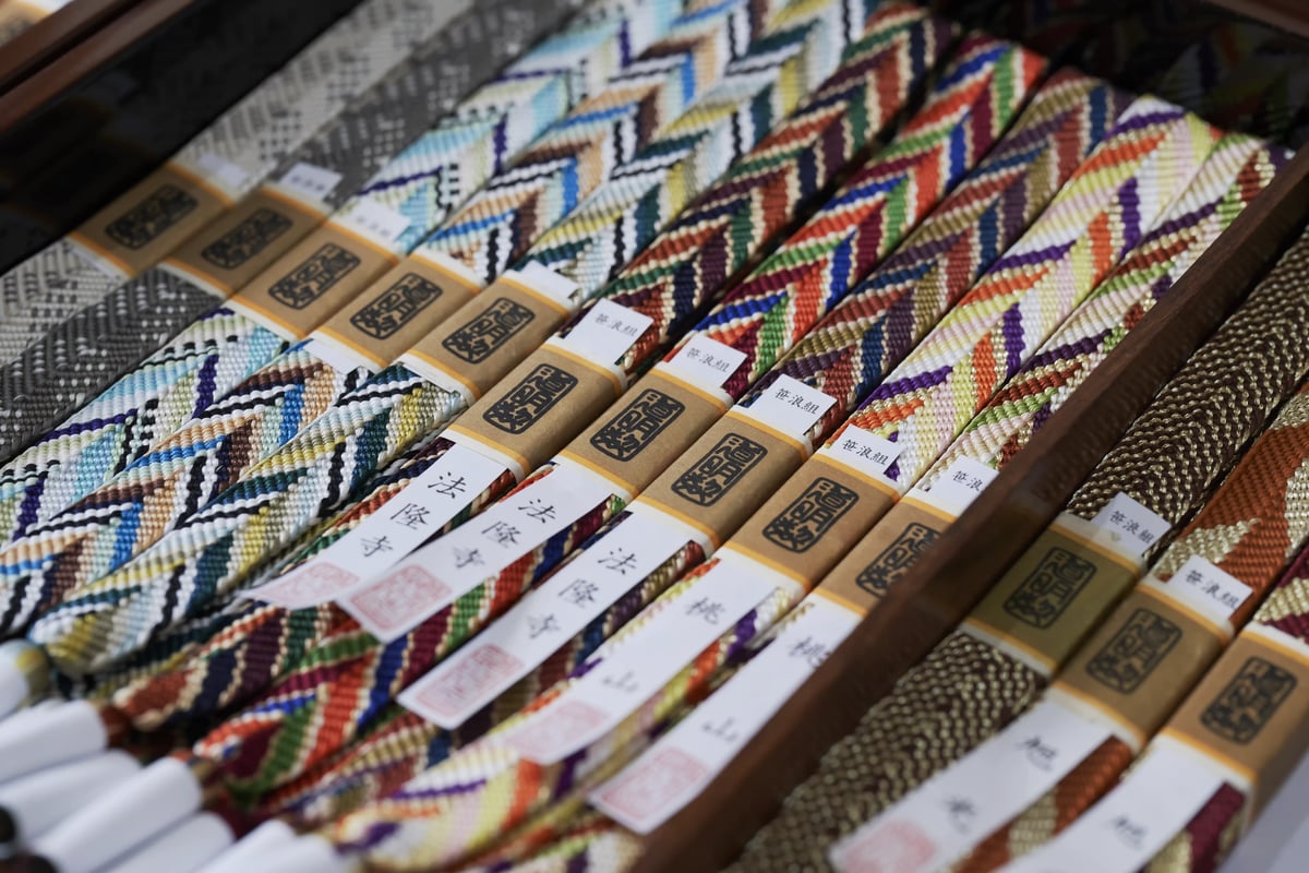 Braided silk cord in every colour