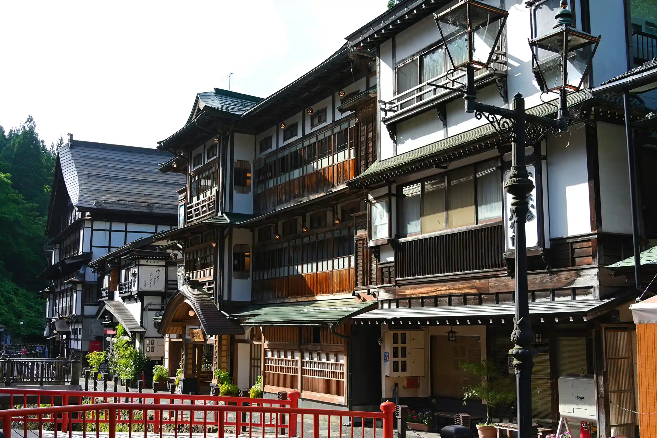 Ryokan Complete Guide｜Japanese Hospitality for Your Anniversary &amp; a Comparison with Tokyo’s Traditional Hotels