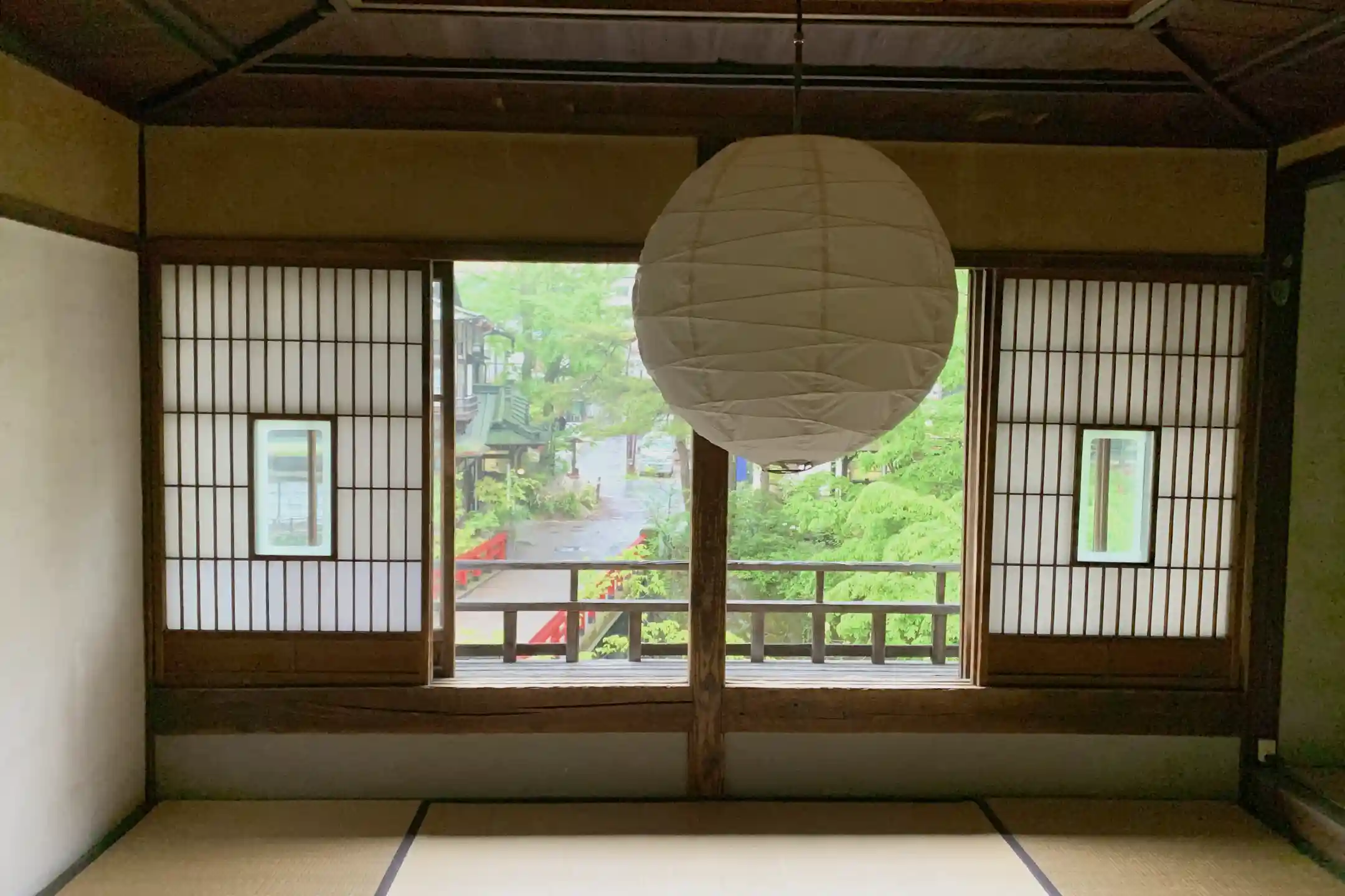 A quiet tatami room in a traditional inn