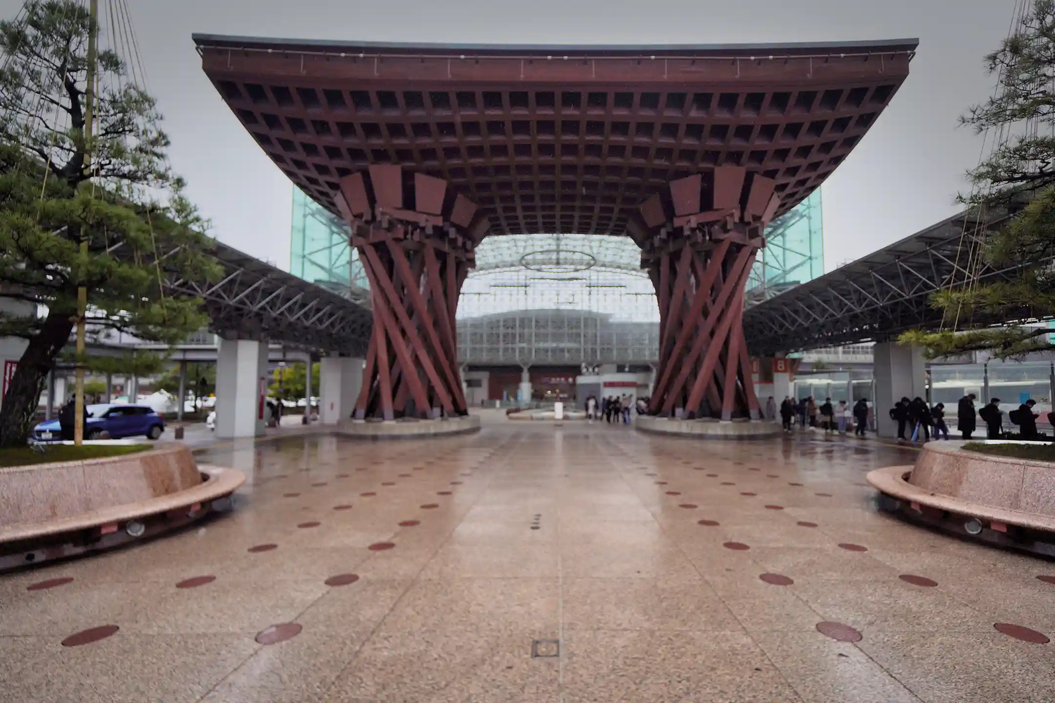 The Tsuzumi Gate at Kanazawa Station