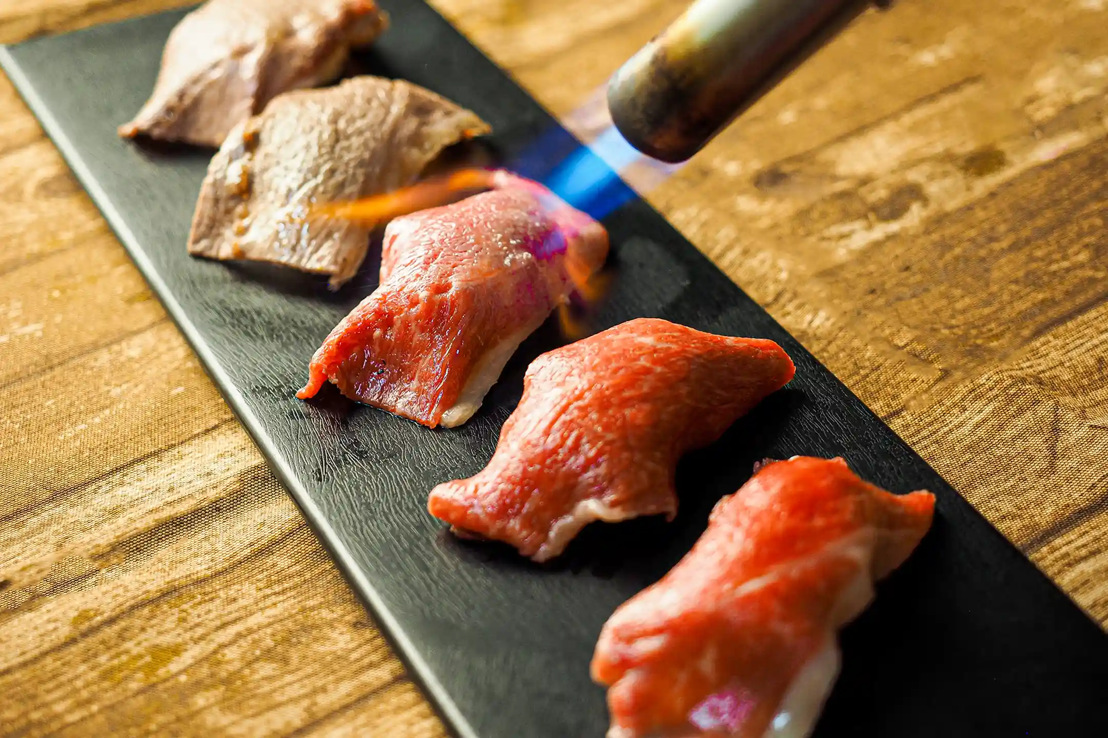 What Is Aburi Sushi (Torched Sushi)? A Complete Guide to Its Allure—and How to Enjoy It Through the Lens of Japanese Culture