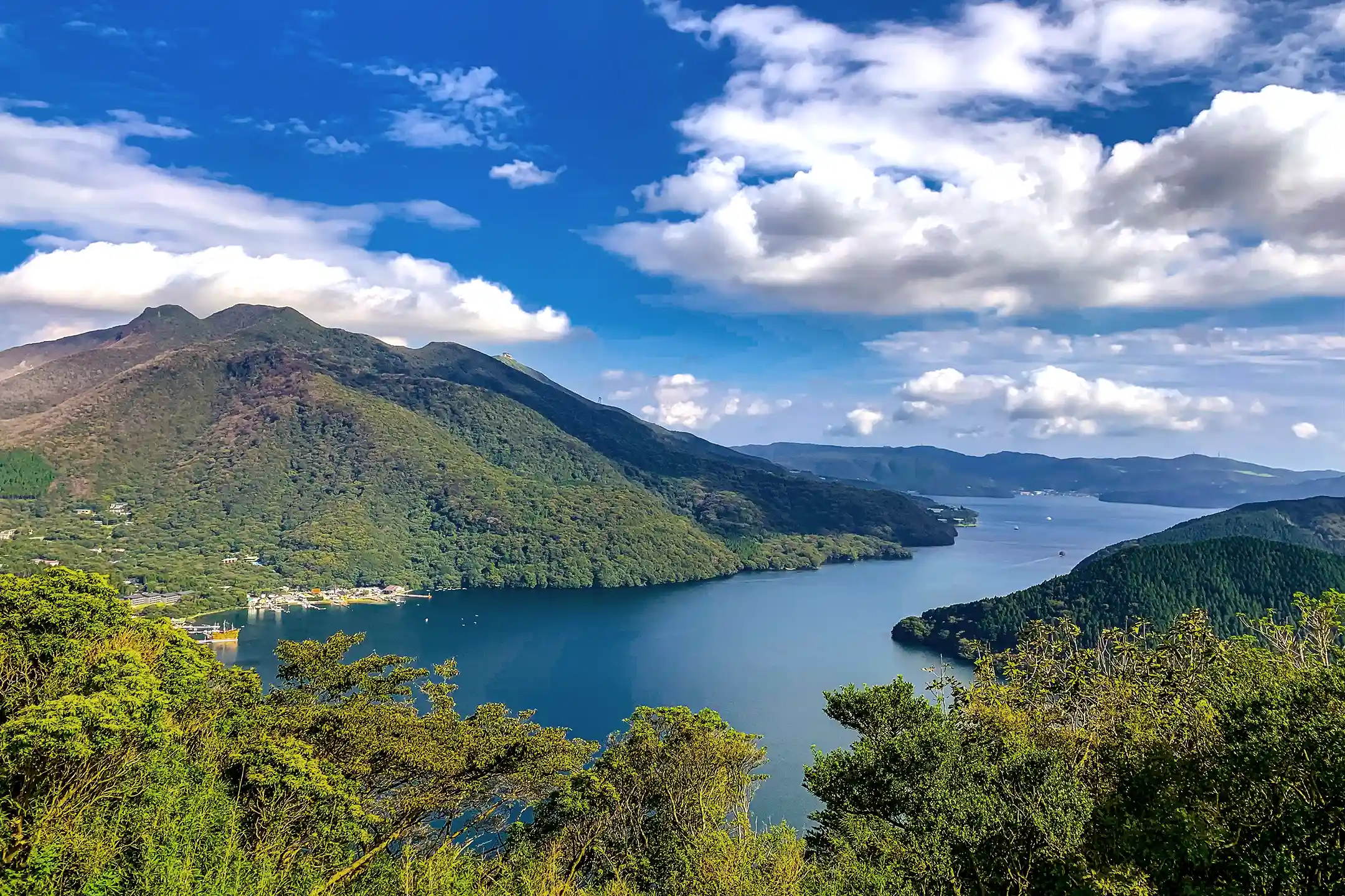 The Essence of Japanese Culture and Refined Living at a Hakone Ryokan