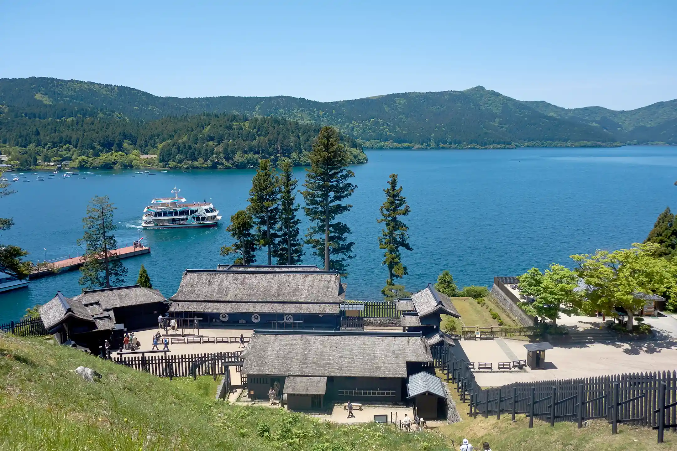 A Refined Journey for Cultural and Intellectual Enrichment at Hakone’s Ryokan with Private Onsen